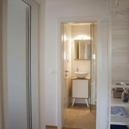 Chang Thai * Ljubljana