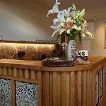 Chang Thai Apartment *
